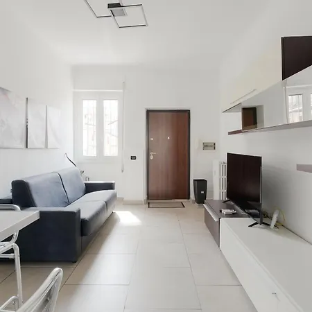 Guesthost - Brenta M3 Balcony Milão
